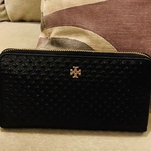 Tory Buch All Leather Marion Zip Wallet